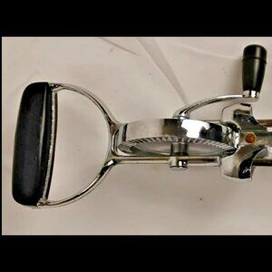 1950s-60s Vintage Flint Hand Crank Egg Beater Mixer Chrome Black Handle USA